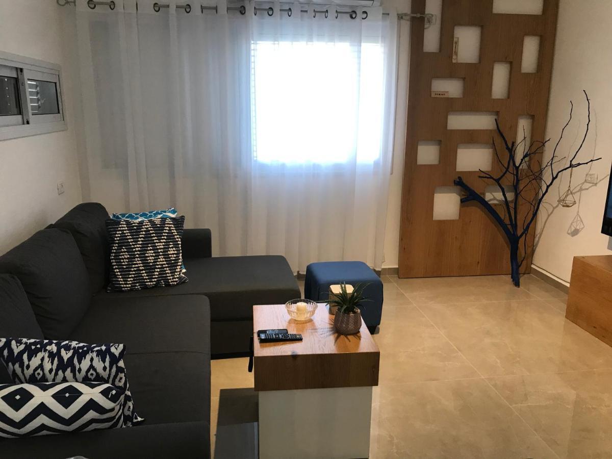 Queen Of The Dead Sea By Crown Apartment Neve Zohar